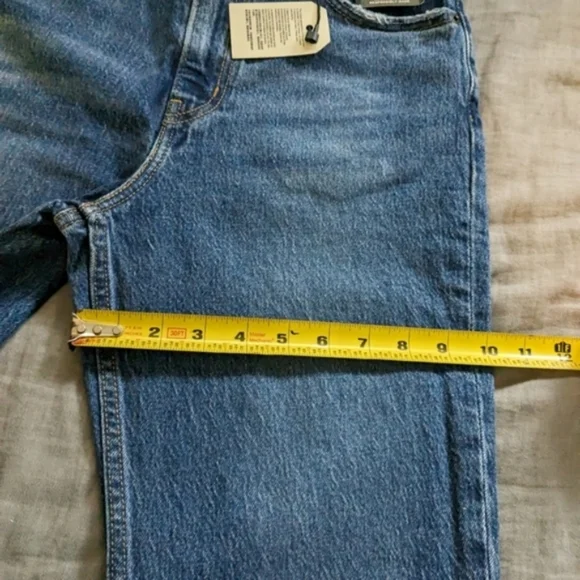 Levi's 70s High Rise Flare Jeans - Picture 11 of 12